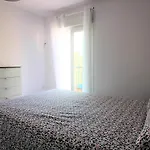 Apartment Moderno En El Centro De Roses, Cerca De La Playa, 3 Habitaciones. - Es-258-85