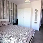 Apartment Moderno En El Centro De Roses, Cerca De La Playa, 3 Habitaciones. - Es-258-85