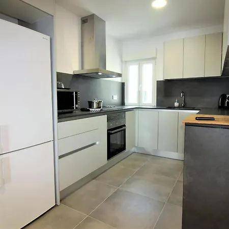4075 - Puig 3-4, 2ª Linea, Completamente Renovado, Full Equip, En Pleno Centro, Vista Al Mar. Wifi - Es-258-85 * Roses