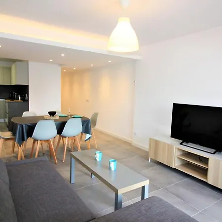 Apartment 4075 - Puig 3-4, 2ª Linea, Completamente Renovado, Full Equip, En Pleno Centro, Vista Al Mar. Wifi - Es-258-85 Roses